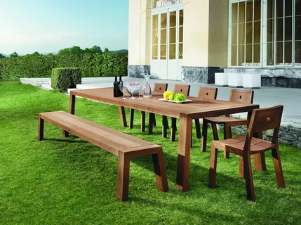 custom garden furniture in Qatar